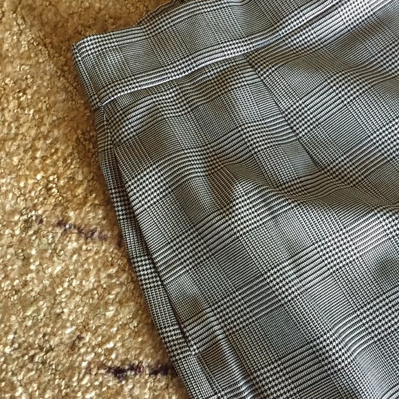 High Waist Narrow Uni Qlo Skirt - Picture 4 of 5